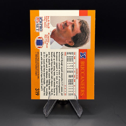 Ray Perkins (Error No Name at Top on Back & Correct Set) - 1990 Pro Set #319