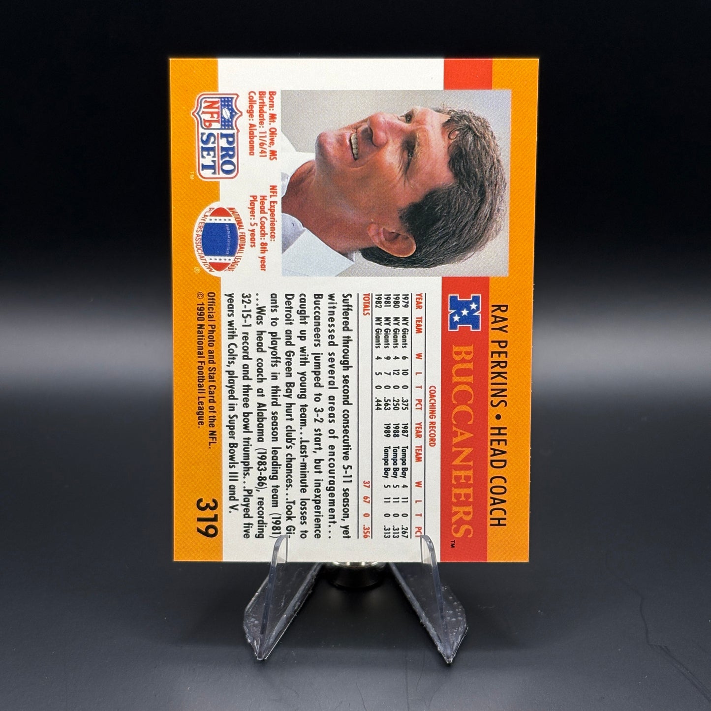 Ray Perkins (Error No Name at Top on Back & Correct Set) - 1990 Pro Set #319