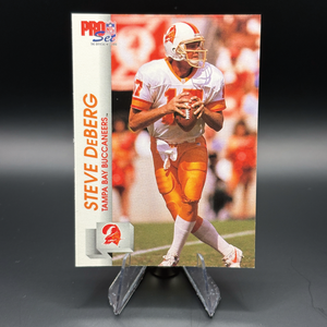 Steve DeBerg (Error 1455 Total Yards on Back) - 1992 Pro Set #663