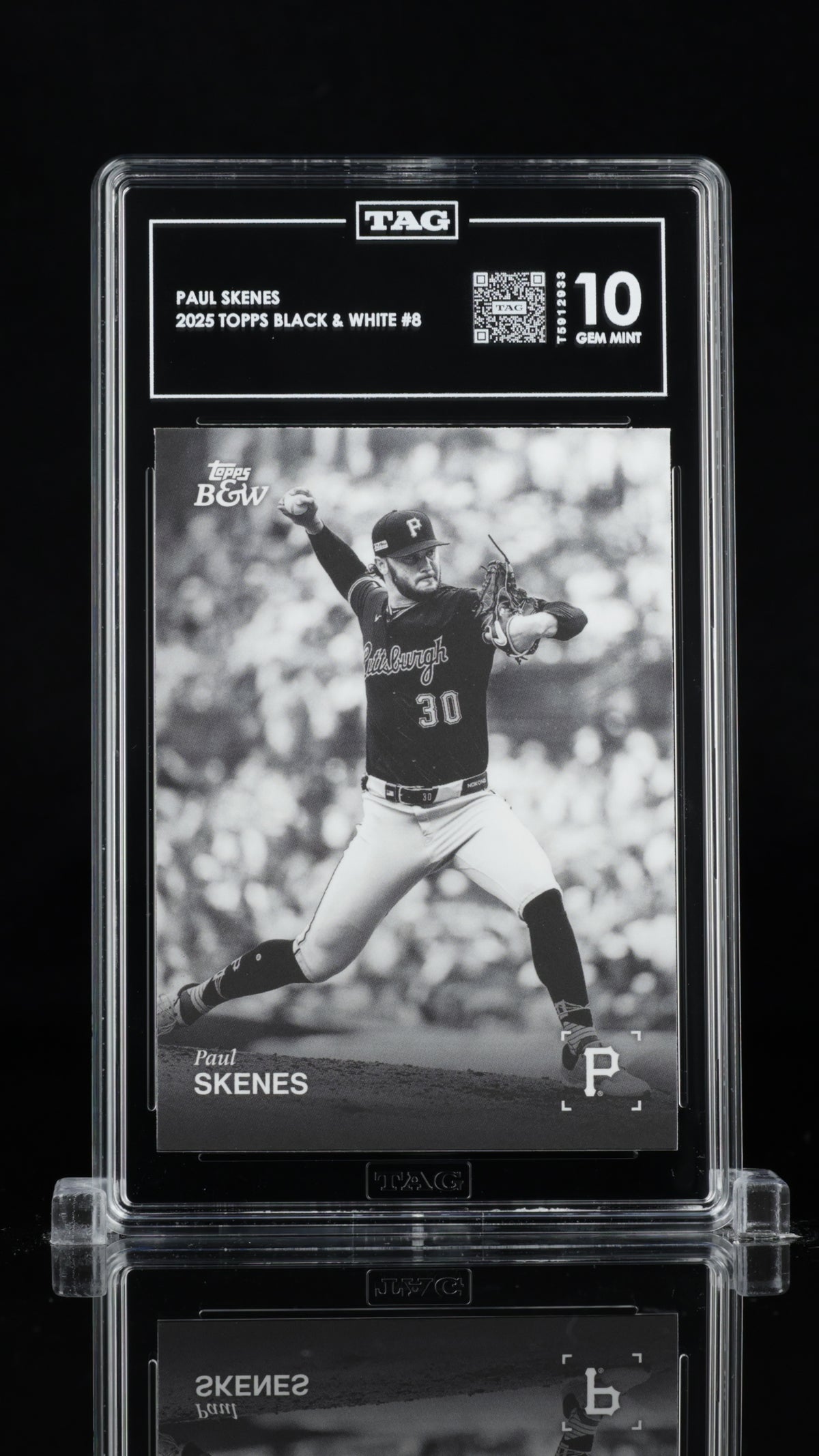 Paul Skenes - TAG 10 - 2025 Topps Black & White #8